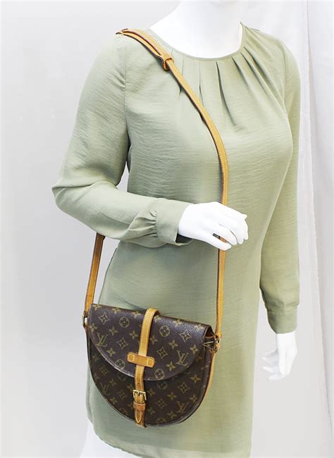 louis vuitton gm chantilly crossbody innen|LOUIS VUITTON Monogram Chantilly GM .